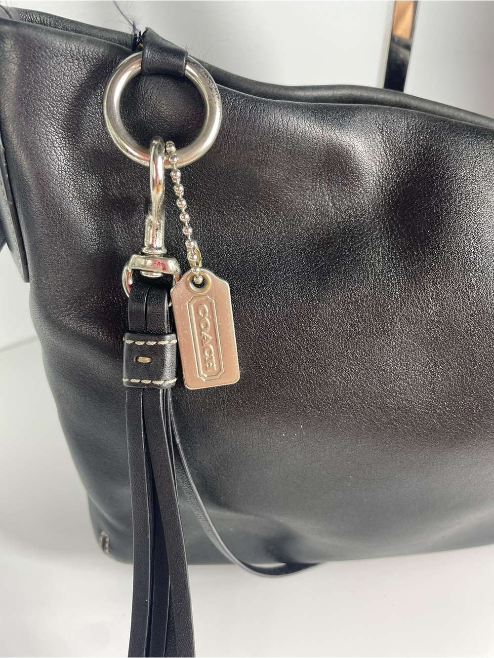 $25 LOW START Vintage Coach 1417 Black Leather EW Legacy Shoulder Bag w/ Tassel - Picture 6 of 12